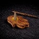 Quemador de Conos e Inciensos de Madera Mano de Fátima Pequeña